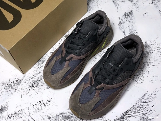 Adidas Yeezy 700 EE9614 